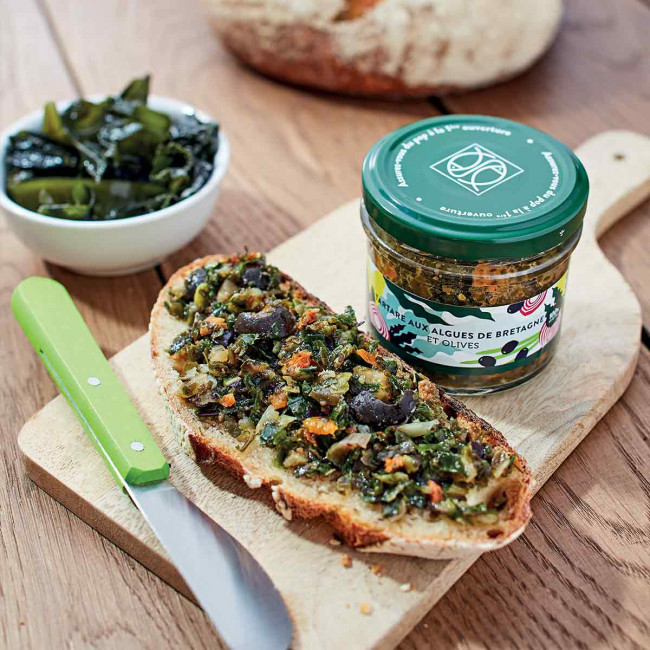 Tartar Algen Bretagne und Oliven