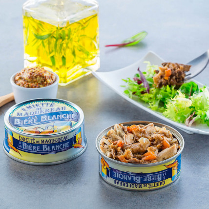 Flaked mackerel with white beer