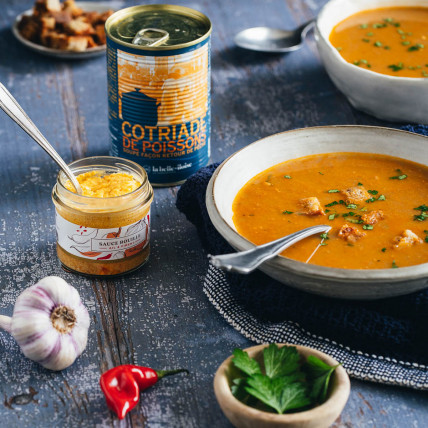 Chilli and garlic rouille sauce