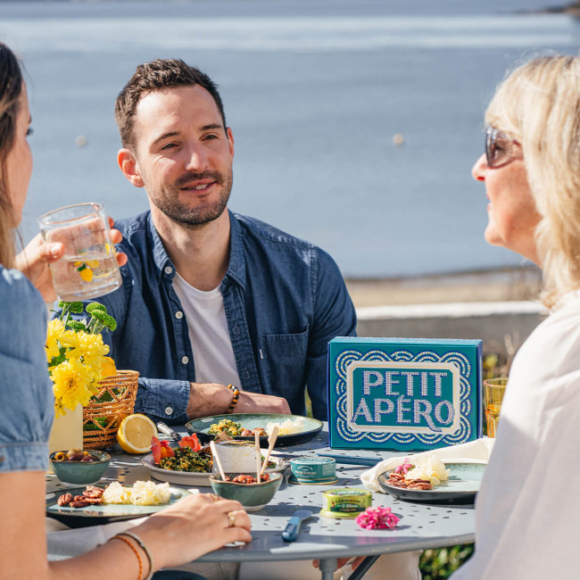 Kasten kleiner Apero